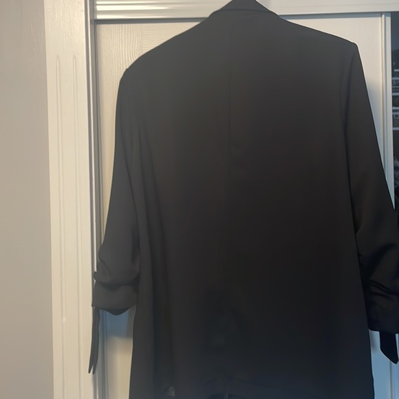 Fun and professional blazer - Picture 7 of 7